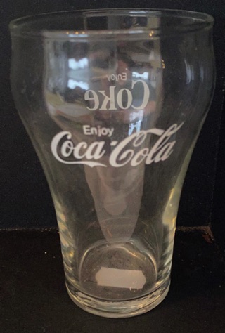 308060-1 € 3,00 coca cola glas witte letters D7 h 12 cm.jpeg